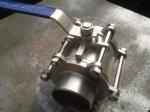 3-pc clamped-end stainless steel ball valve 1000wog wcb water oil gas