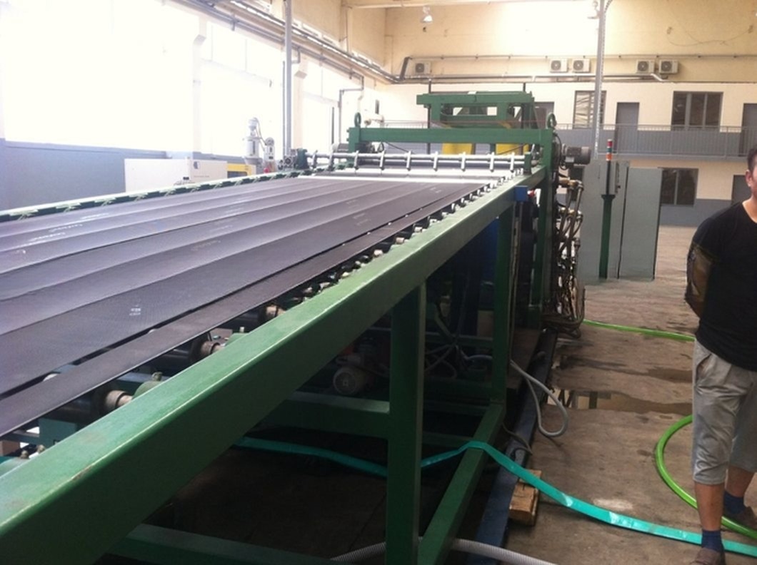 Plastic Sheet Extruder Machine / Geomembrane Sheet Production Line