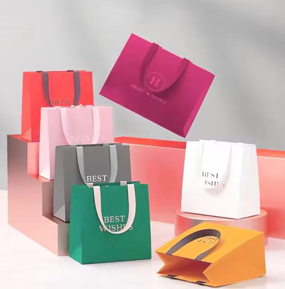 Buy cheap Luxury Christmas Gift Packaging Tyvek Craft Paper Bags With Customers Logo from wholesalers