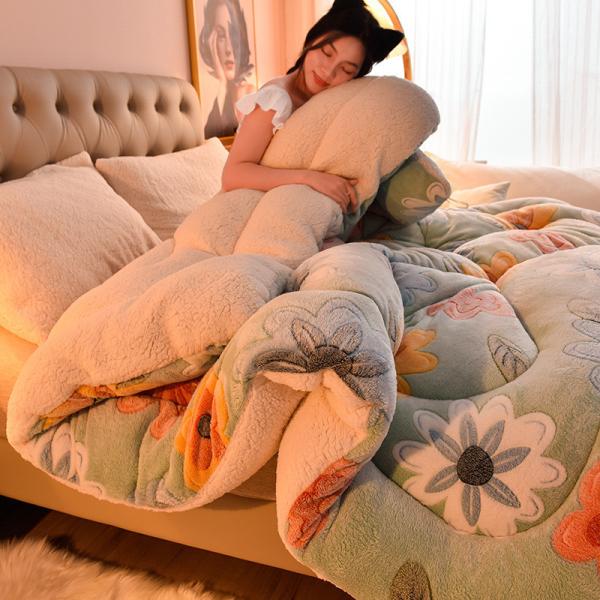 Buy cheap 3 Grade Color Fastness Soft Chemical Fiber Quilt Customized Size for Luxury Bed Cover from wholesalers
