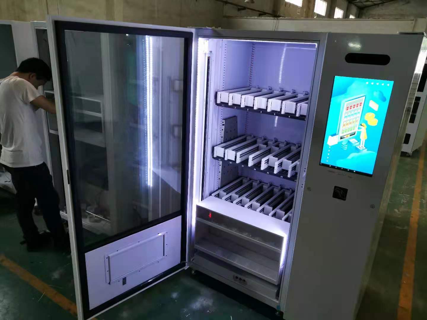 Red Wine Smart Vending Machine With Age Recognition System Support Paper Money
