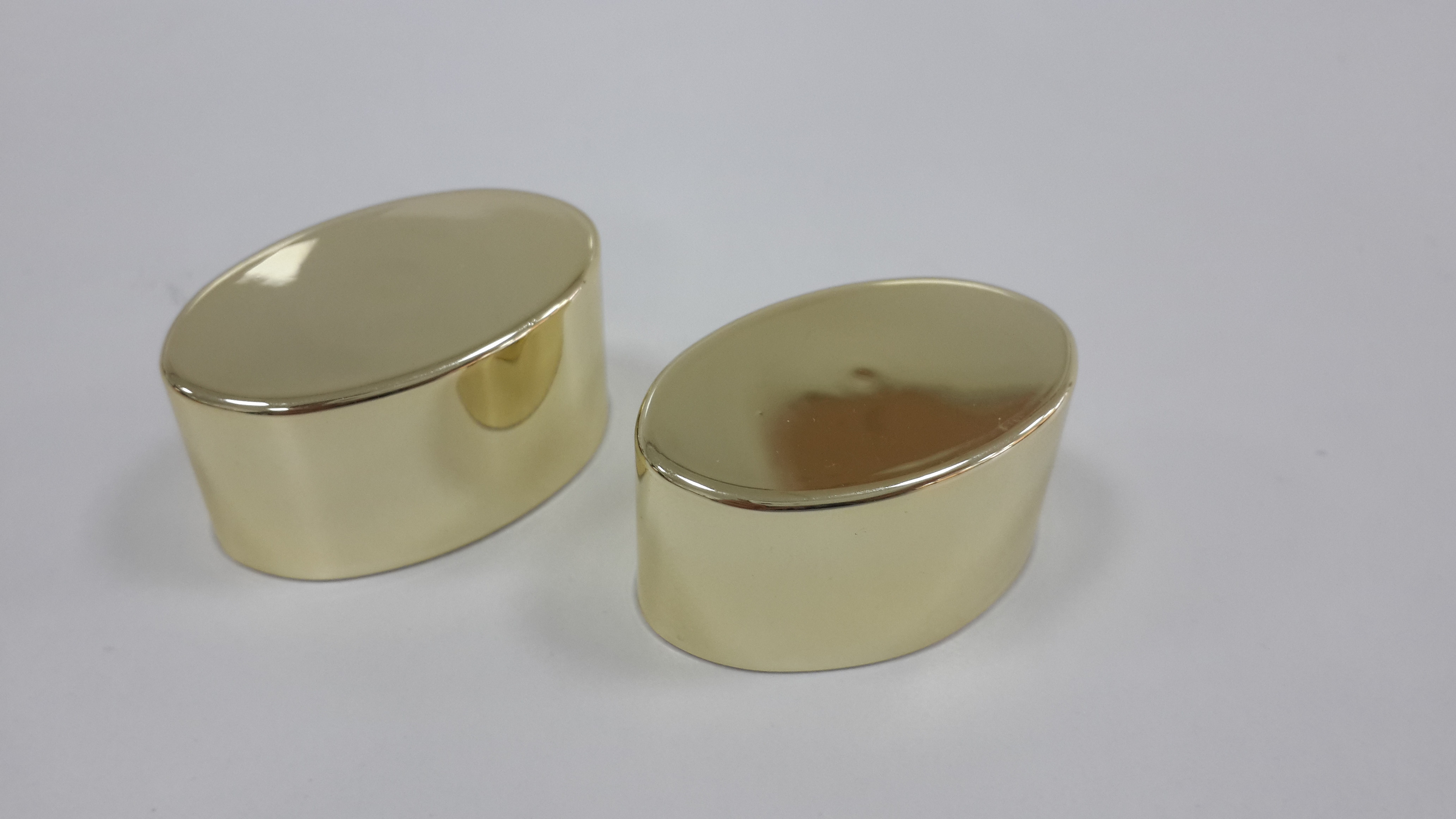 50g Oval Cosmetic Tube Aluminum / EVOH Barrier Packaging Gold Electroplated Oval Cap