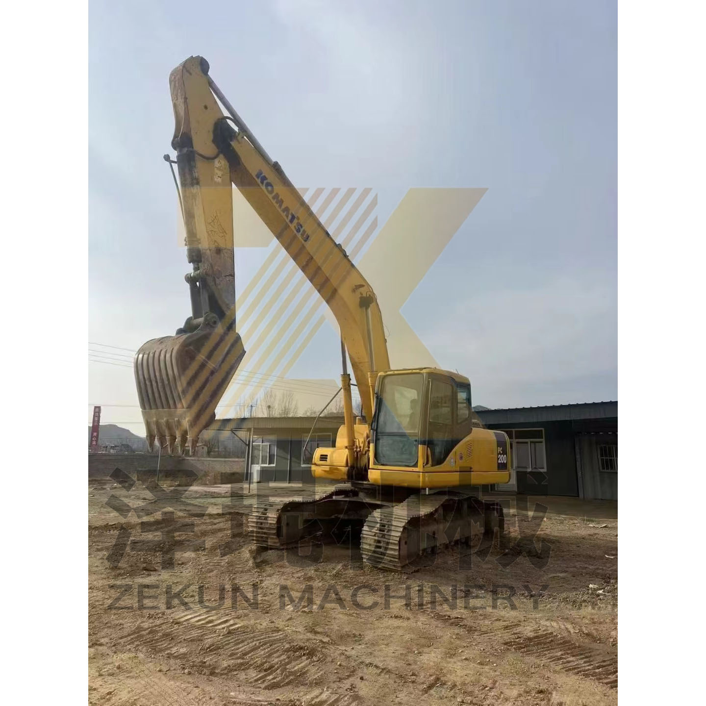 0.8m3 Bucket Capacity Used Komatsu PC200-7 Excavator with Other Hydraulic Cylinder