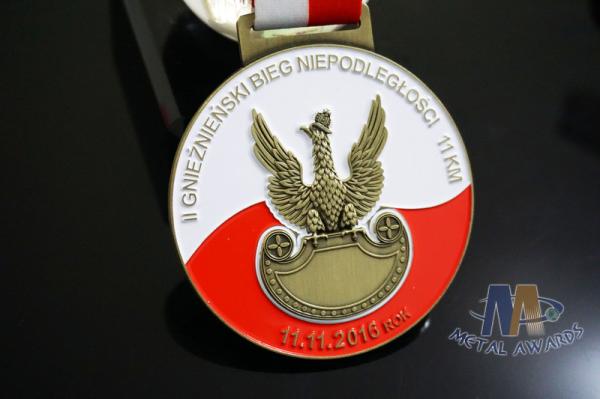 Buy cheap Zinc alloy Swinning Sports Marathon Metal Award Medals Soft Enamel 3d Die casting Medallion from wholesalers