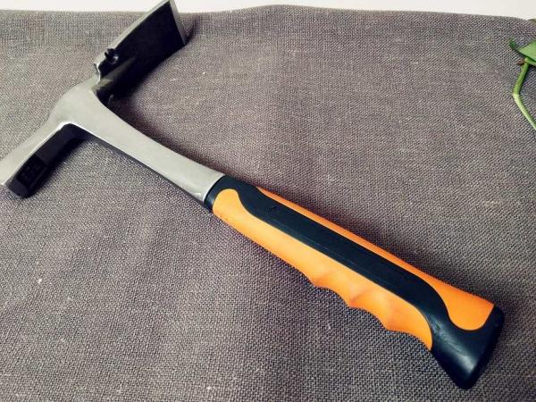 600G B-Type Mason's hammer (XL-0163) conjoined steel handle and polishing
