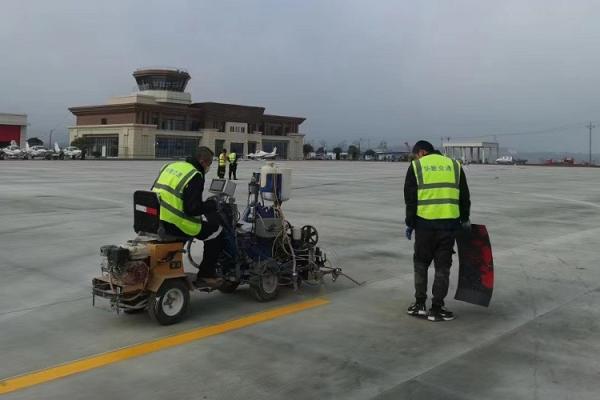 98:2 MMA+ BPO Quickly Drying Spraying Line Striping Equipment For Airport Line