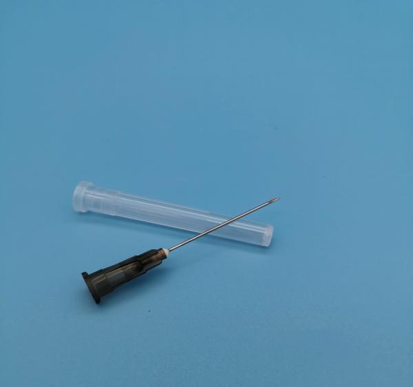 Quality Black Hypodermic Needle Disposable Sterile Out Diameter 0.7mm 22G for sale