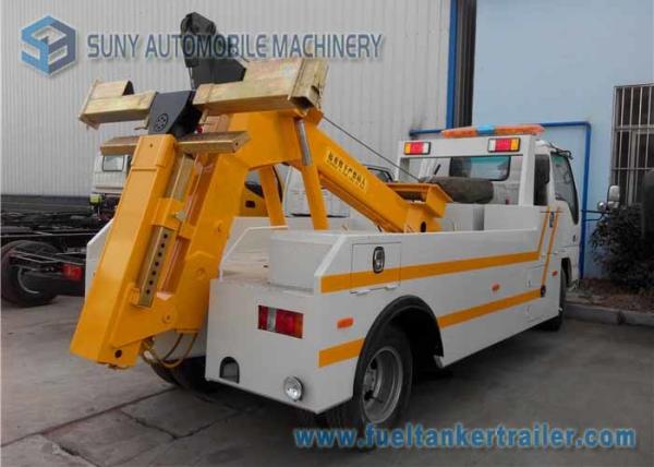 Buy cheap ISUZU Wrecker Tow Truck heavy duty 7000 Kg Max Designed Towing Weight from wholesalers