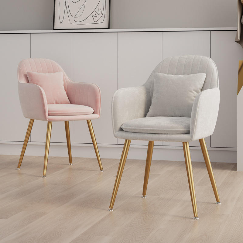 Modern Italian French Sillas Fabric Velvet Kitchen Dining Chair with Adjustable Height and 47*44*83cm Dimensions