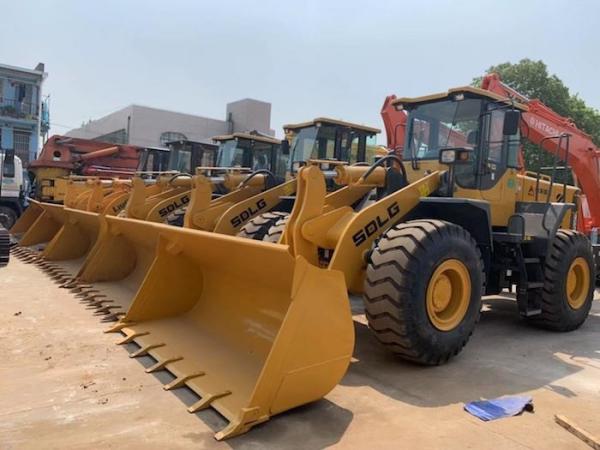 Buy cheap 17 Ton Front End Loader Bucket 3m3 Rated Loading Weight 5 Ton SDLG LG956L from wholesalers