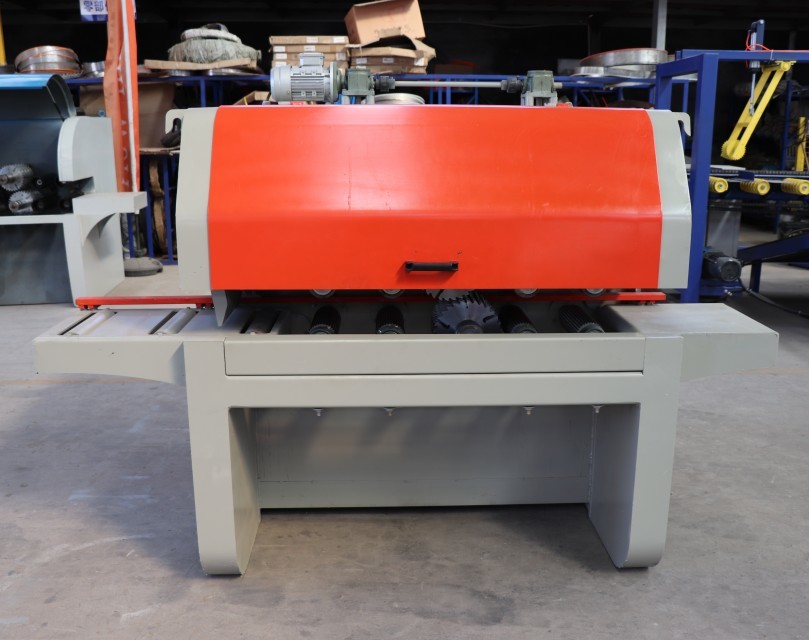 Wood Gang Rip Saw Machine Circular Sawmill Multi Rip Saw Machine For Panel Cutting