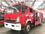 HOWO 6 Wheeled Foam Fire Fighting Truck 4000L Capacity For Forest