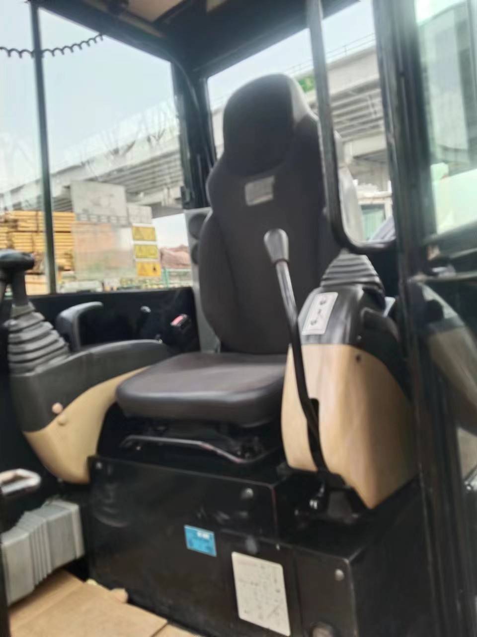 5Ton Second Hand Machine Cat 305.5 Used Earthmoving Equipment Excavator Crawler