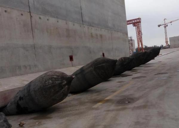 Buy cheap Black Inflatable Marine Shiping Launching Salvage Rubber Airbags from wholesalers