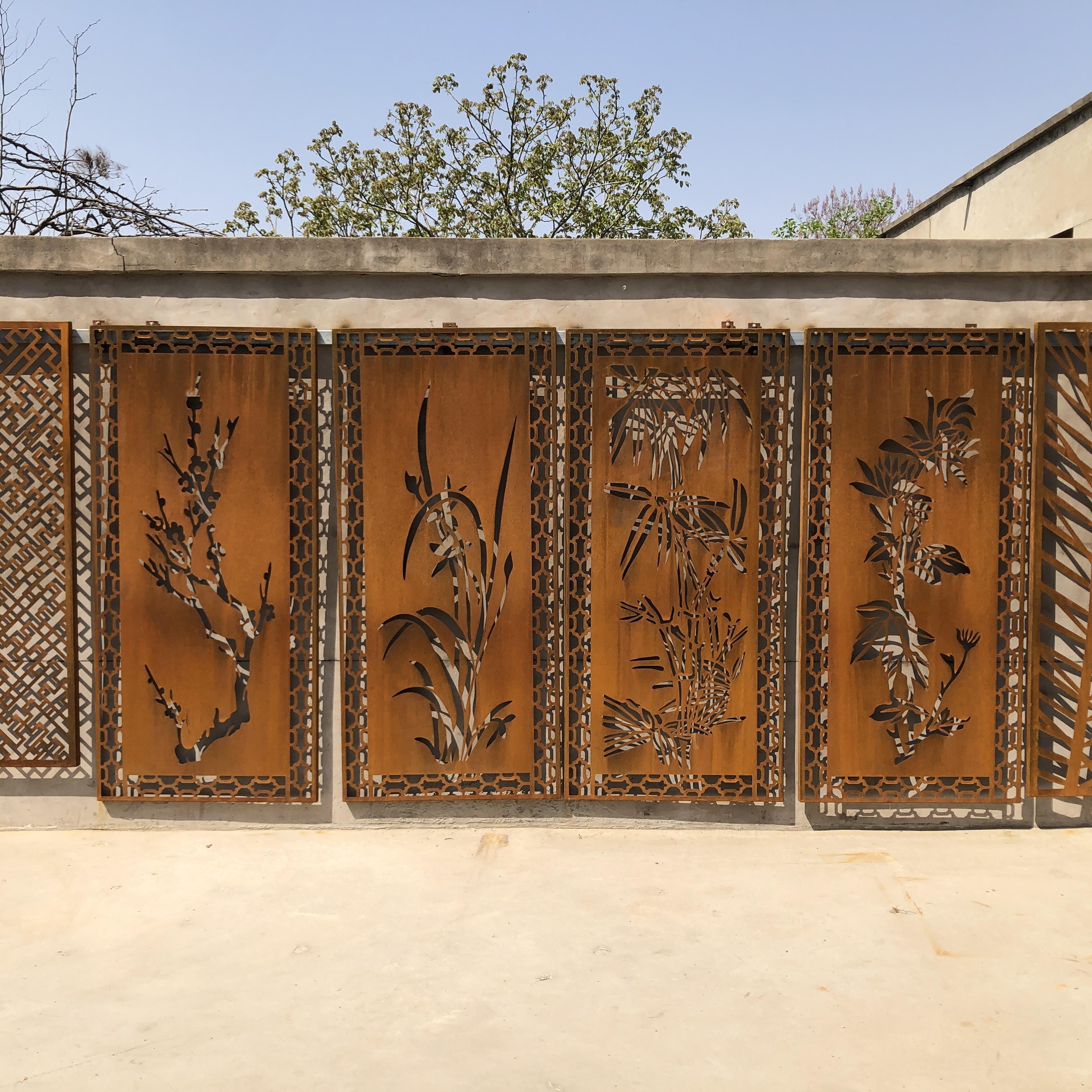 Weathering Steel Panel Room Dividers With Lights Decorative Metal