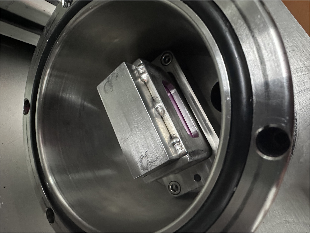 Helium Leak Testing Equipment for High Voltage DC Relay for New Energy Vehicles With One Test Chamber