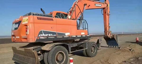 Buy cheap Used Doosan Wheeled Excavator Available At A Decent Price With Low Working Hours from wholesalers