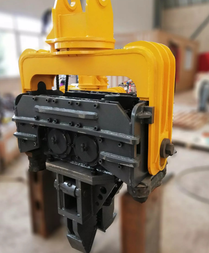 We have Hydraulic Pile Hammers available for purchase, which offer easy pile driving and are efficient and versatile.