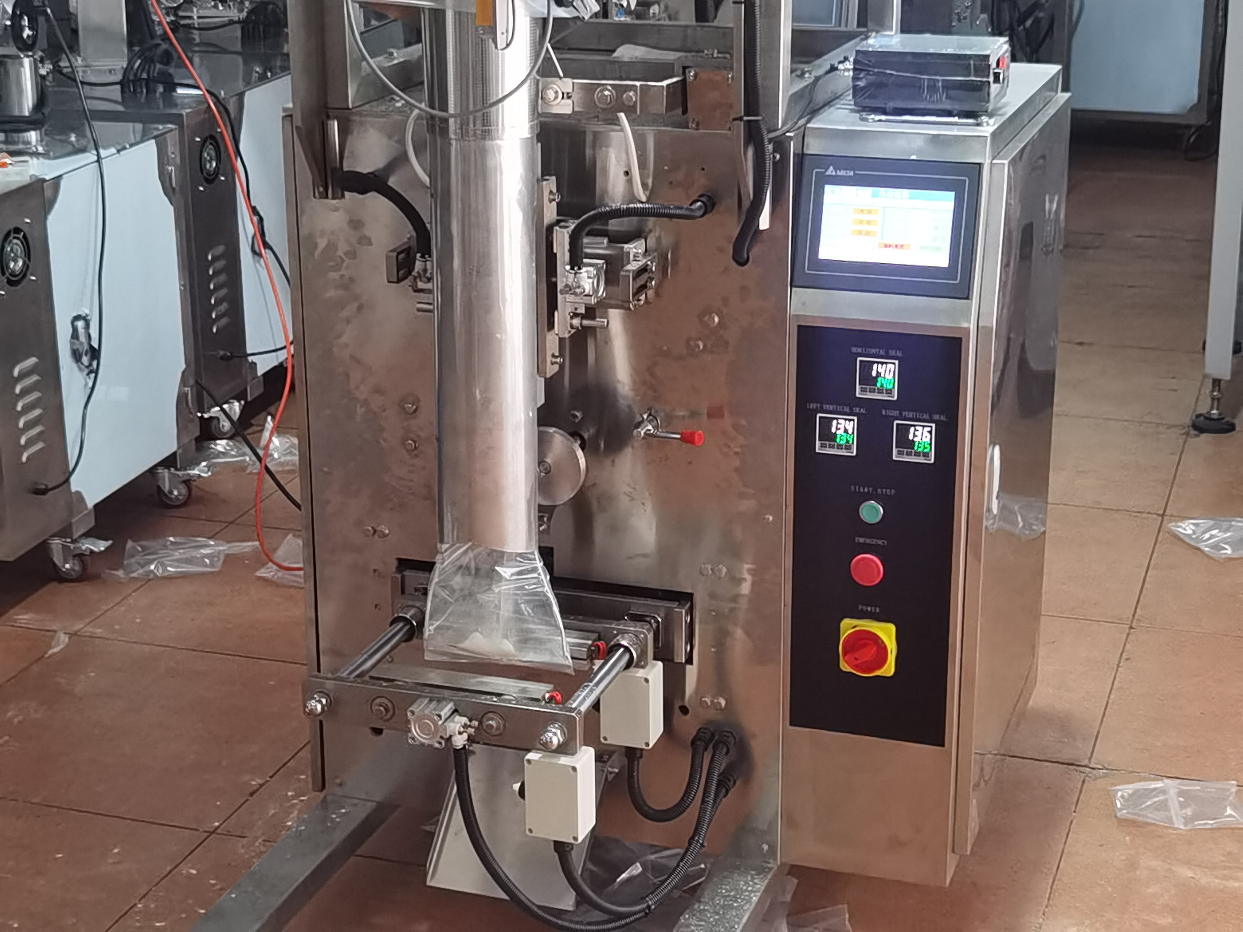1000g kitchen spices powder Packing machine powder mill flour mill packing machine