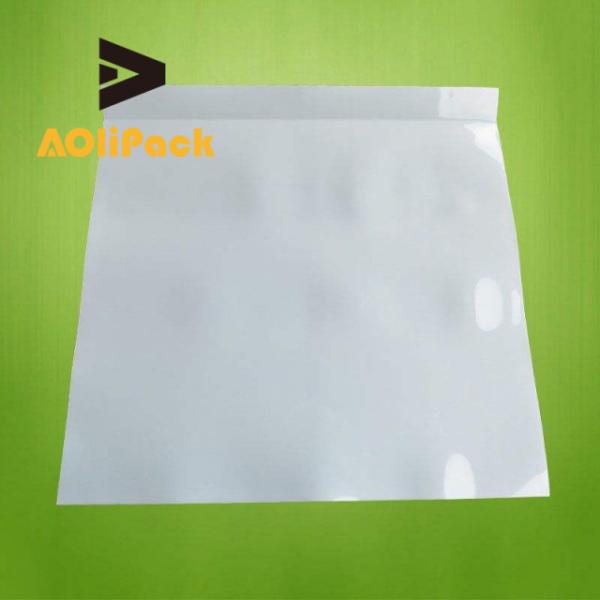 Buy cheap Reuseful HDPE White 0.6mm 700KG Plastic Slip Sheets from wholesalers