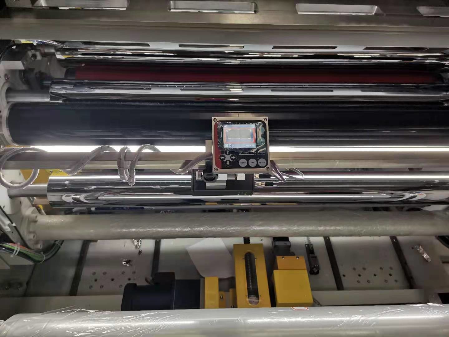 Multi Functional 120mm Automatic Roll Slitter Servo Motor Driven Paper Slitter Rewinder Machine