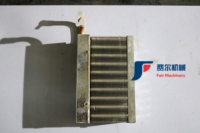 Heater water box iugong855 / 50c c installed on front loaders made in China