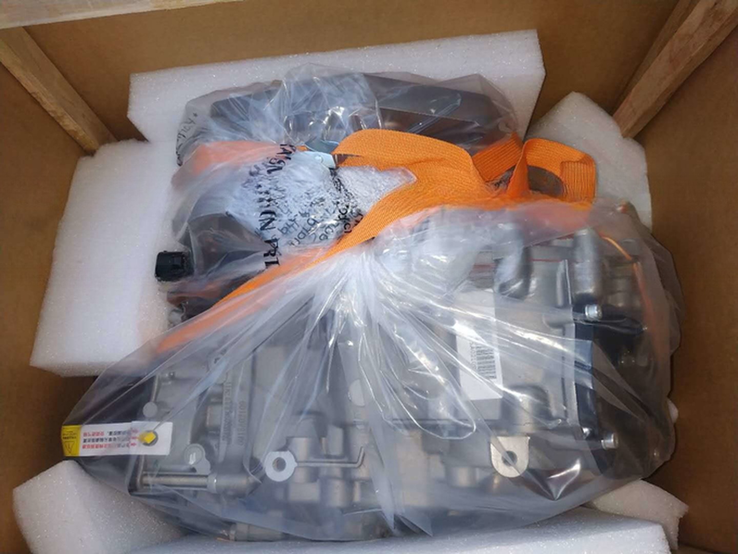0CW300041OE Silver Automatic Chassis System for VW Transmission Gearbox Direct Supply