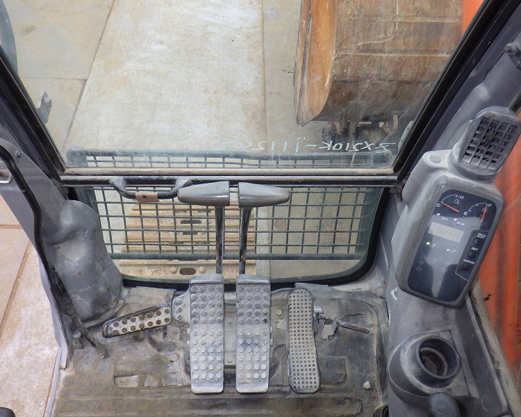 21 Ton Used Hitachi Zaxis 210 Excavator ZX210 Crawler Excavator with 1.0m3 Bucket Capacity