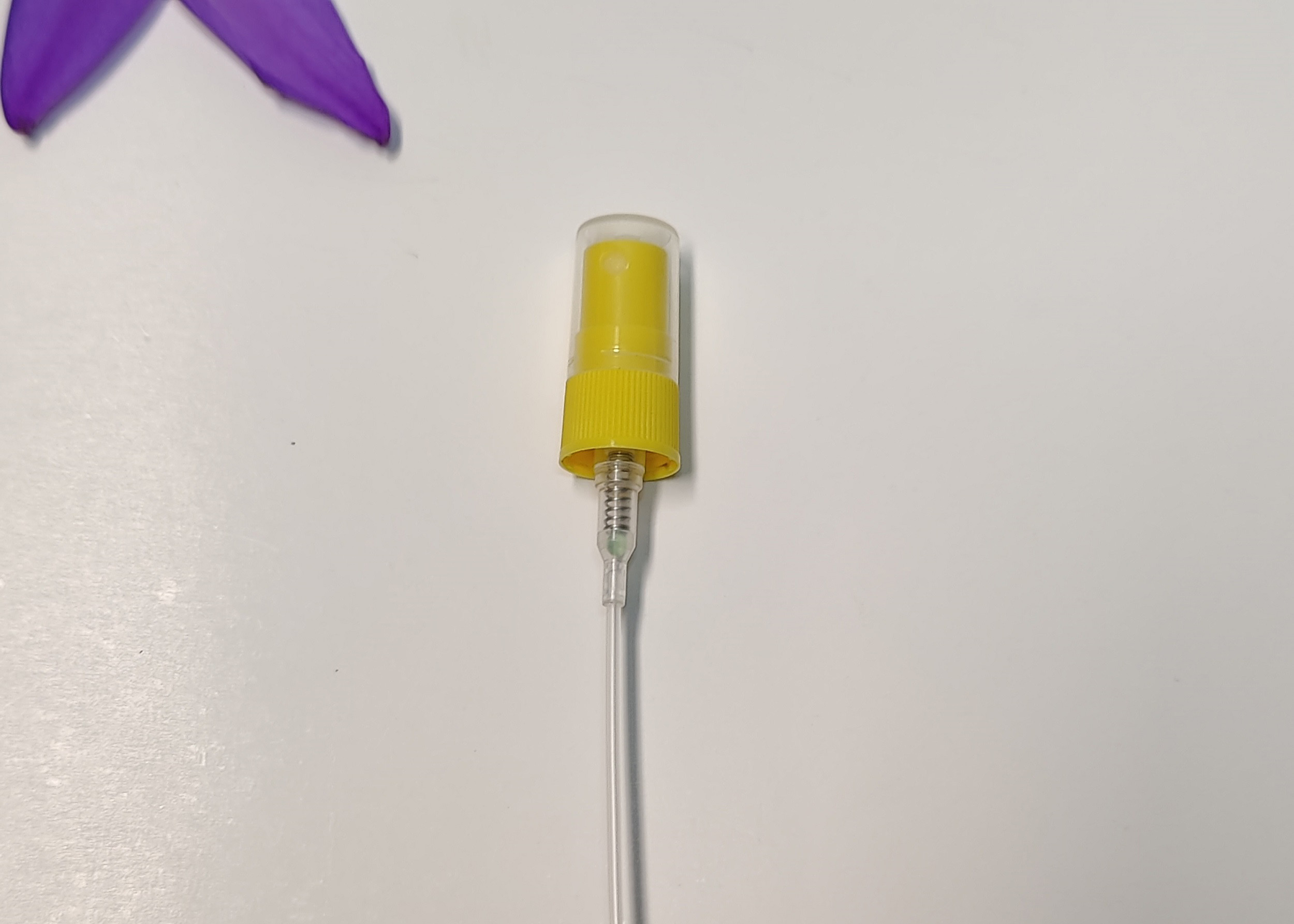 12/410 Ribbed Surface Polypropylene Perfume Sprayer Pump