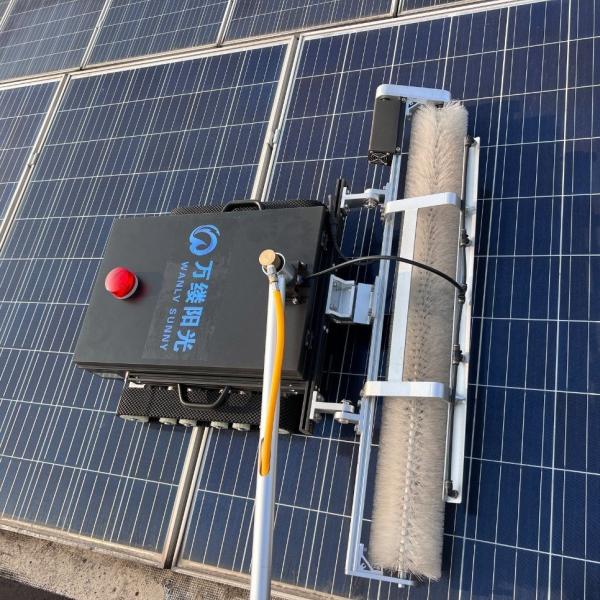 Buy cheap 5 Hours Endurance Time Telecontroled Crawler Washer for Solar Panel and Roof Cleaning from wholesalers