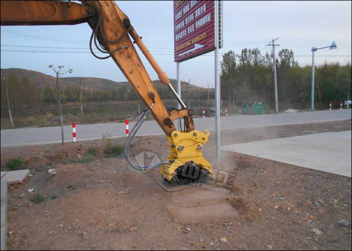 Durable Hydraulic Plate Compactor , Slope Plate Compactor For Excavator