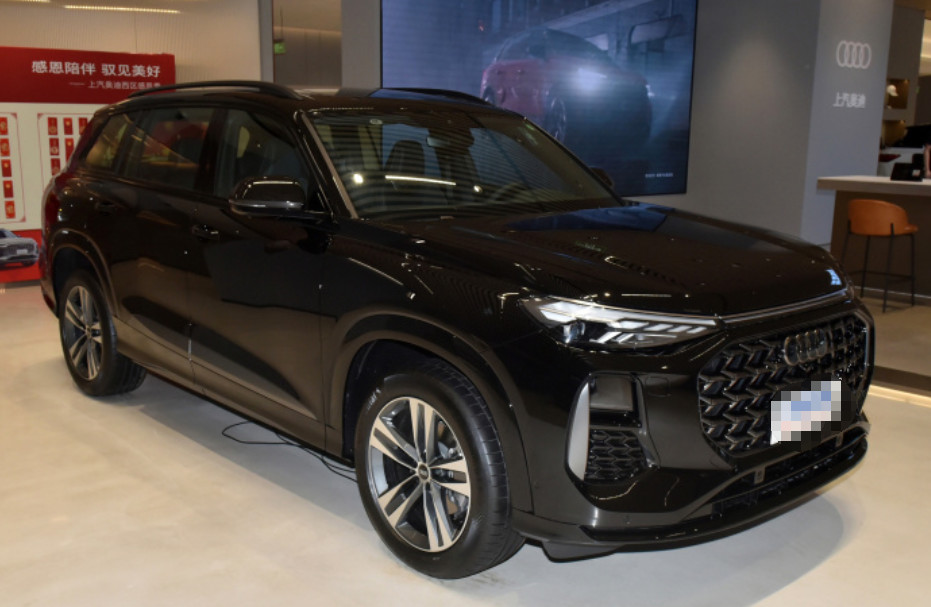 AUDI Q6 2022 45 TFSI quattro QIYUN type flying riding suit 5 Door 7 seats SUV
