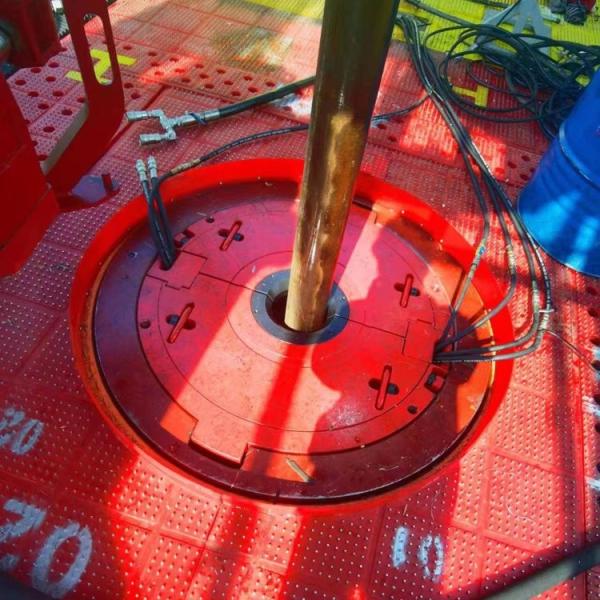 Red Anti Skid Mat ZP Type Rotary Atble 30mm Plastic Non Slip Mat For Drilling