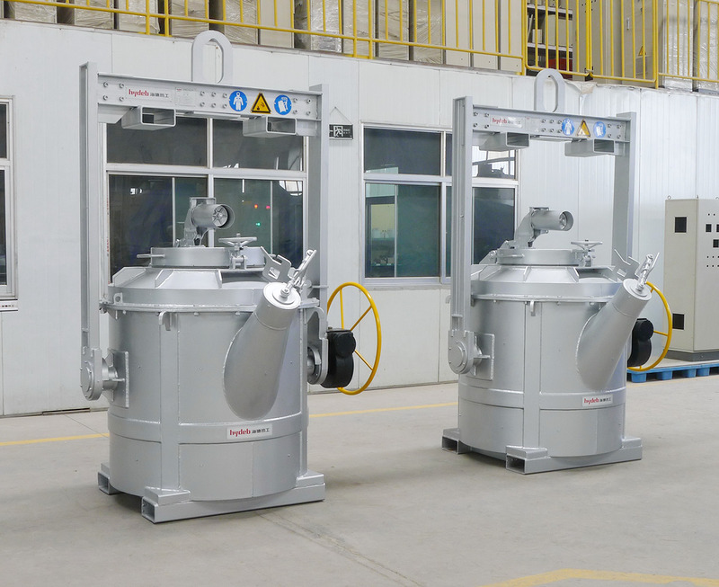 Smooth Surface Finish Molten Aluminum Transfer Ladles for ≤15C/h Natural Temperature Drop Transfer