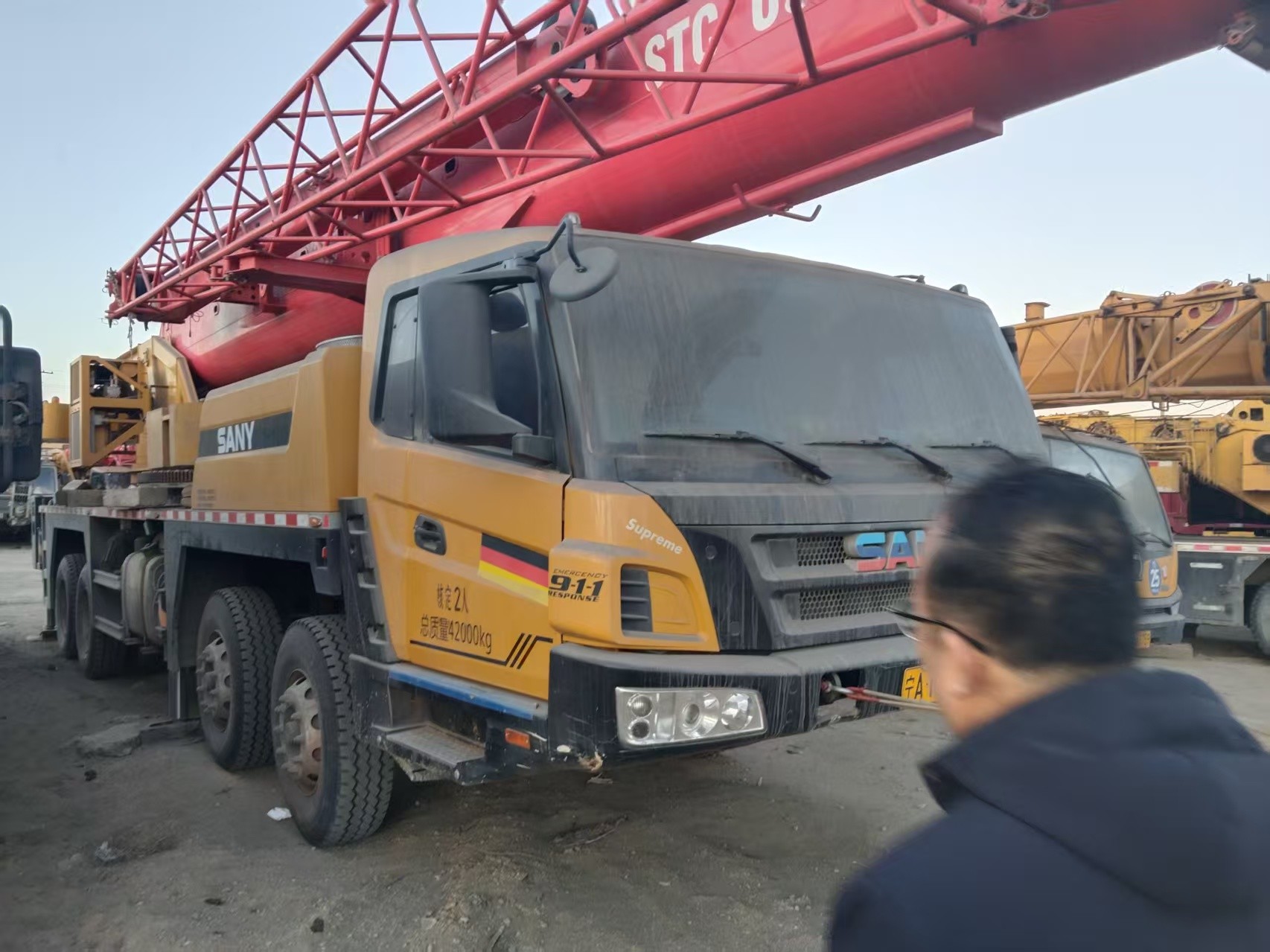Zoomlion Xg Sy 25t 35t 50t 55t 60t 80t 85t 100t Hydraulic Straight Arm Mobile Truck Crane with High Operating Efficiency