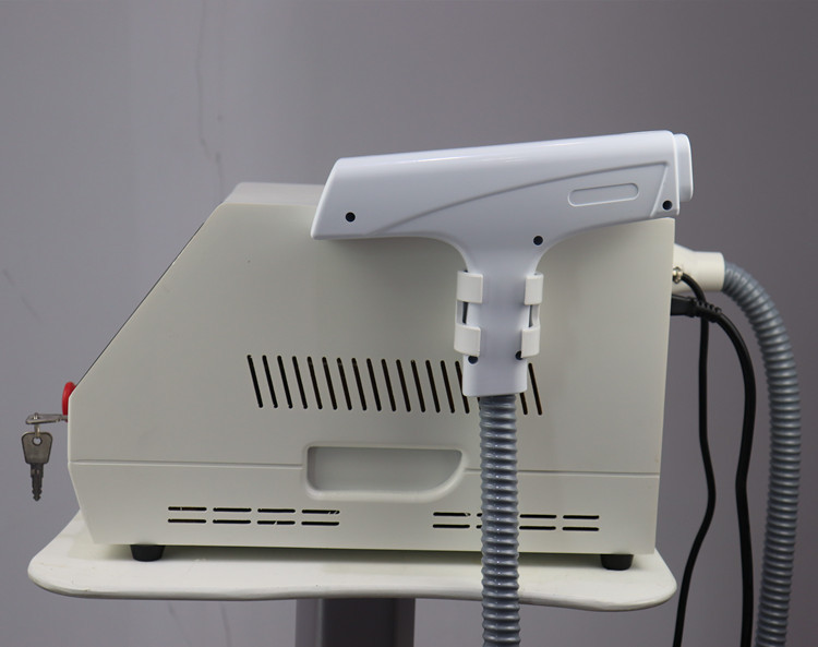 Medical 1064nm Q Switch Nd Yag Laser Machine Tattoo Removal