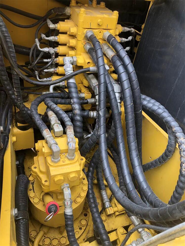 Japan Used 13 Ton Mini Excavator Komatsu PC130-7 Medium Digger with 280 Working Hours