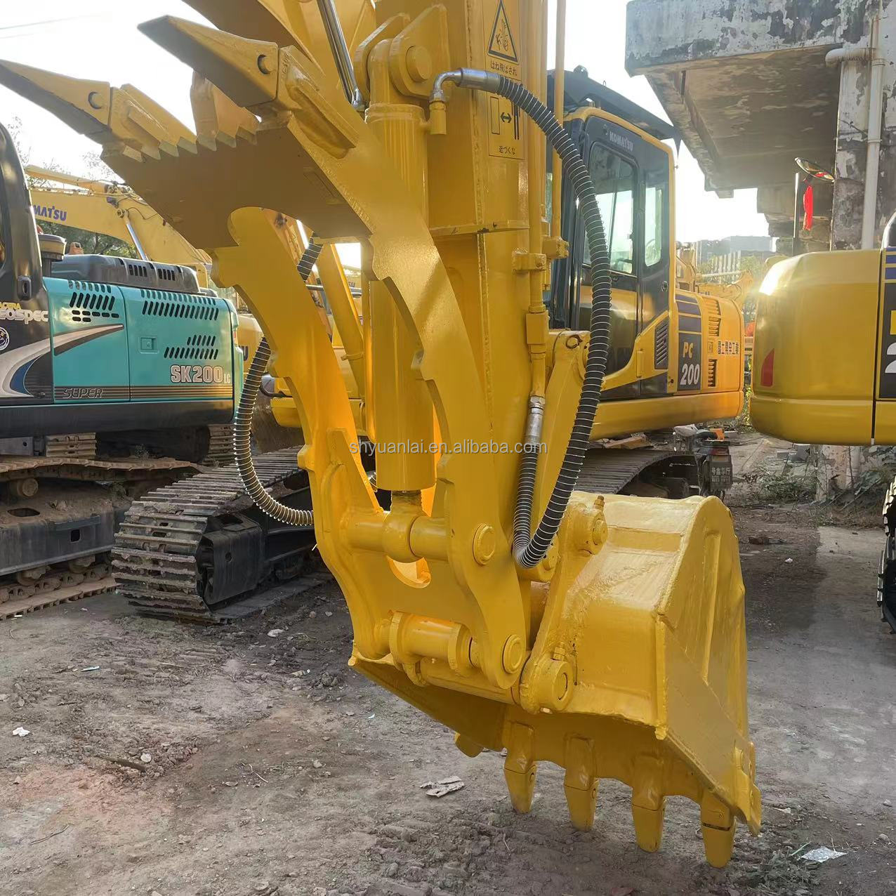 Second Hand 13 Ton Komatsu PC130 Excavator with Original Color and Fuel-Saving System