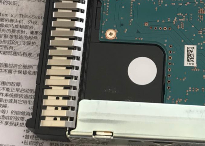 IBM Hard Disk 00WG700 1.2T 10K 12Gb SAS 2.5 G3HS HDD X3850X6 1 year warranty