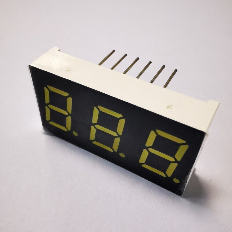 Triple Digit 0.4inch 7 Segment LED Display Common Cathode Ultra Bright White