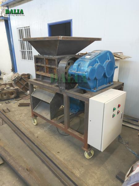 V Shape Blades Single Shaft Shredder , Industrial Metal Shredder For Metal
