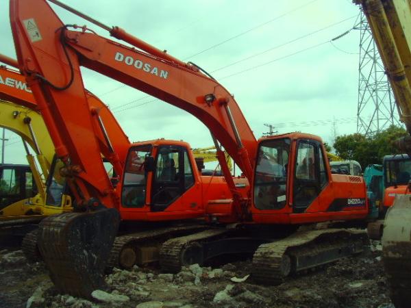 Buy cheap Used Crawler Excavator DOOSAN DH220LC-7 from wholesalers
