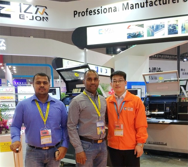 Ejon YZ400 Belt Delivery Deslagging Machine for Laser Cutting and Stamping Parts
