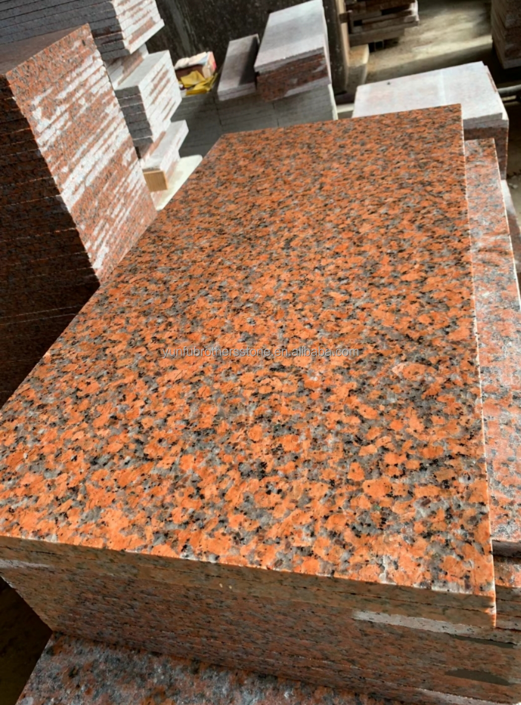 G562 Red Granite Natural Stone Polished Anti Slip Granite Slab for Stair Luxury Style