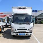 3360mm Wheelbase Isuzu 10 Ton Box Refrigerator Truck For Vegetable And Meat