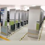 Interactive Magic Mirror Kiosk , Indoor Floor Stand Digital Signage LCD Display