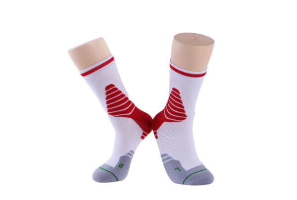 Buy cheap Basketball Sports Socks Custom Logo Sports Soccer Socks Sports Socks For Running from wholesalers