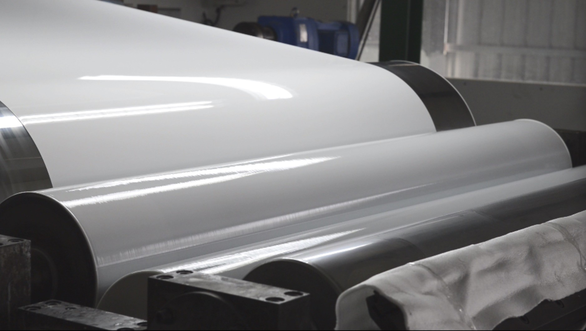 White Color Coated Aluminum Sheet and Coils with AA5052 Alloy Temper H32 For Track Body Material Usage