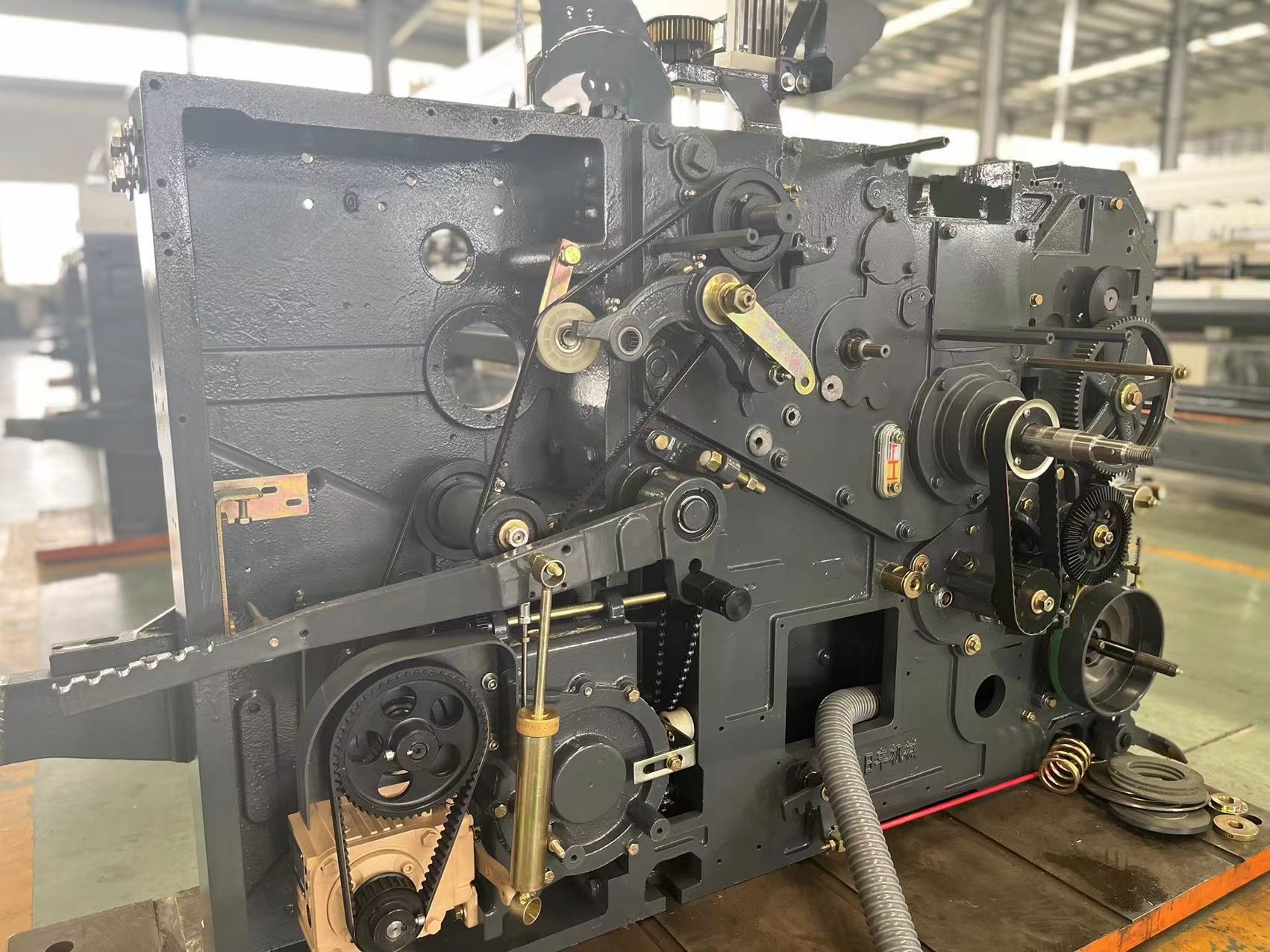High Speed High Efficiency Water Jet Loom Price for Heavy Fabric