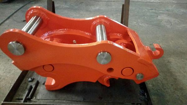 Buy cheap Wear Resistant Quick Hitches For Excavators DOOSAN VOLVO orange color from wholesalers